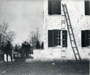 梯子和育儿窗，新泽西州霍普韦尔林德伯格的家。